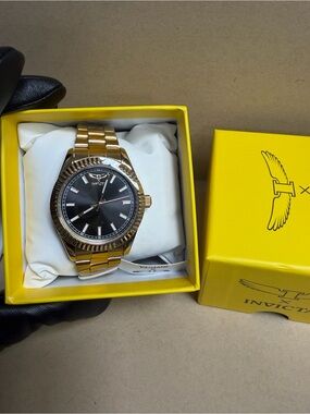 Invicta Gold and Black Men's Bracelet Watch
